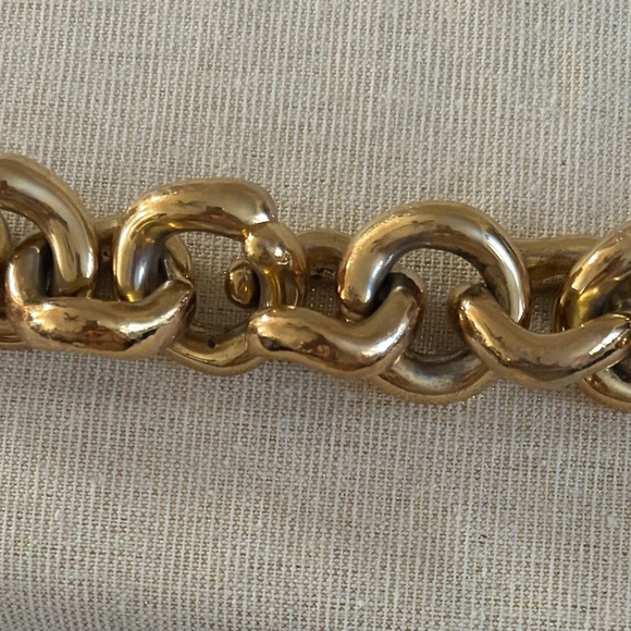 Chunky Gold Chain Bracelet - Picture 4 of 4